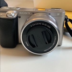 CAMERA: New SONY a6000